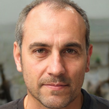 Daniel Kovacs.
