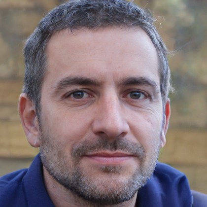 Daniel Ruiz.