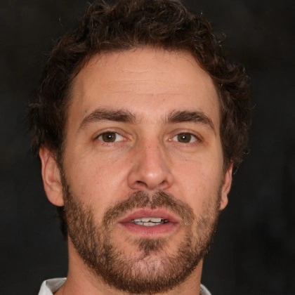 Luca M.